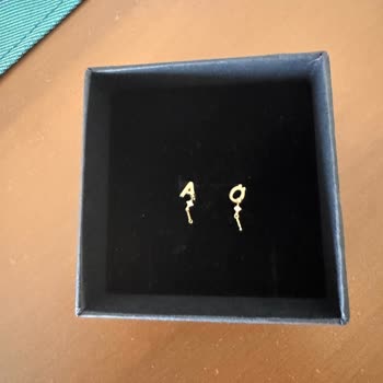 Yanıltıcı Küpe, Alerjik Şişme Ve Cevapsız İade Talebi