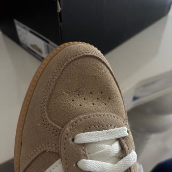 Boyner Online Siparişinde Defolu Ayakkabı Teslimatı Müşteriyi Hayal Kırıklığına Soktu