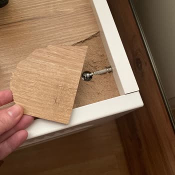 Kalitesiz MDF Ve Kırılan Mobilyalar İçin Garanti İadesi Talebi