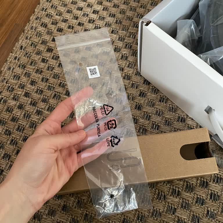 Epa İnternet Mağazacılığı Eksik Şarj Ünitesi ve Yanıltıcı Kargo Bilgisi Nedeniyle Memnuniyetsizlik