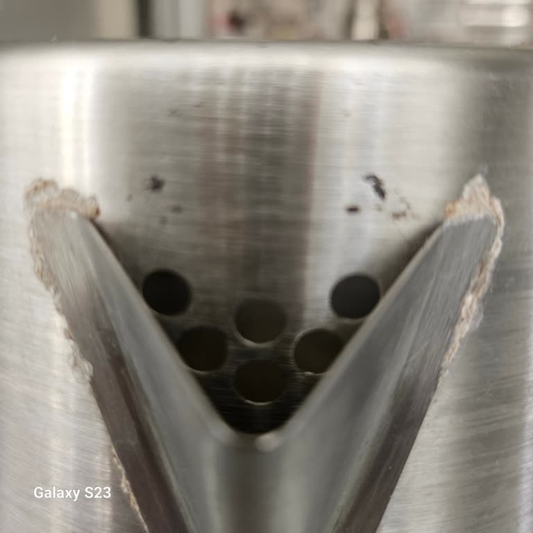 Kısa Sürede Paslanan Tefal Çay Makinesi İçin Ücret İadesi Talebi