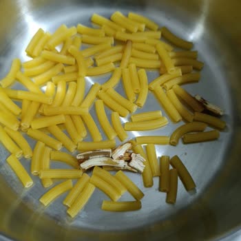 Siyah Ve Kirli Makarna Paketi İçin Yanıtsız Şikayet Ve İade Talebi