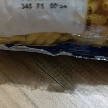 Siyah Ve Kirli Makarna Paketi İçin Yanıtsız Şikayet Ve İade Talebi