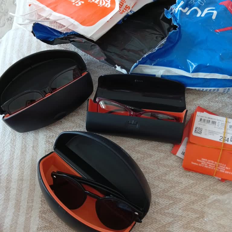 Atasun’da Söz Verilen Gözlük Aksesuarları Eksik