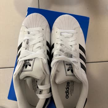 Adidas Sultanbeyli Mağazasında Yanlış Numara Ve Saygısız Tutum