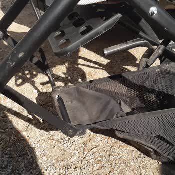 Be-Be Çocuk Arabası Bir Yıl İçinde Kırıldı Ve Mağaza Sorumluluk Almıyor