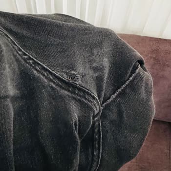 Mavi Kot Pantolonun Ağ Kısmı Yırtıldı, Reddedilen Cevap Güvenimi Sarstı