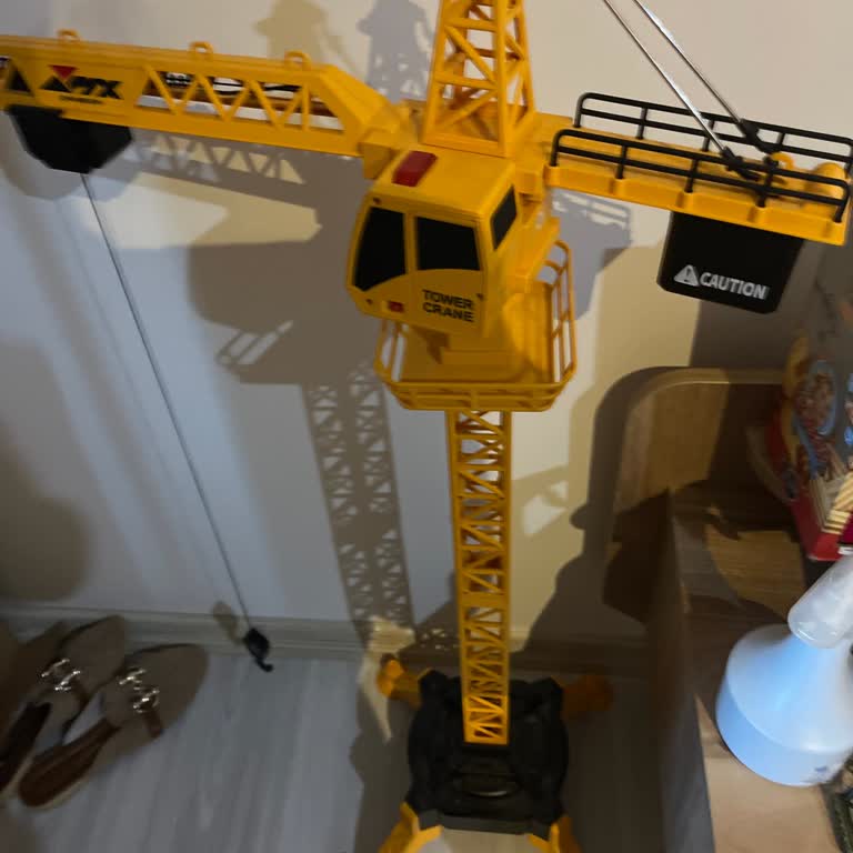 Aldığım Vinç Ve Otobüs Oyuncakları Kısa Sürede Bozuldu