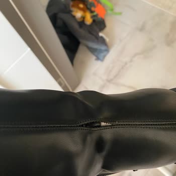 Marjin Ayakkabısının Arka Kısmının Açılması Ve Değişim İsteği