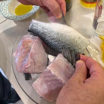 Balık Temizlenmedi Ve Mağaza Geri Dönüş Yapmadı