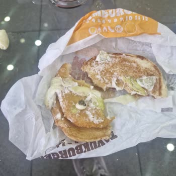 Burger King Hamburgerinde Salyangoz Bulunması Ve İade Talebi