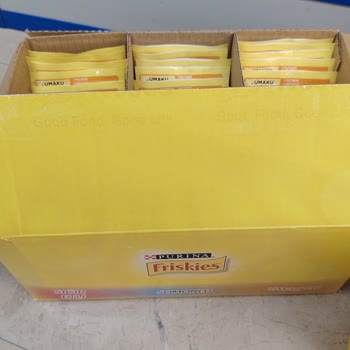 Karışık Kedi Mamasında Sadece Tavuk Çıktı, Ambalaj Yanıltıcı