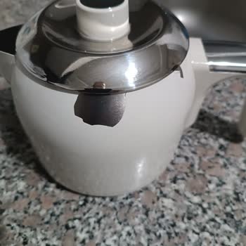 Korkmaz Çaydanlık Demlik Kısmı Soyulmuş, Garanti ve Müşteri Hizmetlerinden Cevap Yok