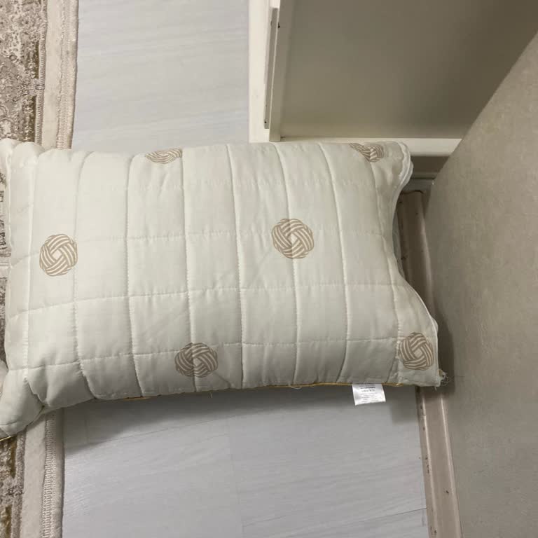 Kimyasal Kokusuyla Kullanılamaz Yastıklar İçin Değişim Ve İade Talebi