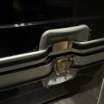 Pegasus Havayolları'nda Kırık Valiz Ve Yetersiz İletişim