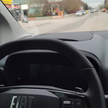 Fiat Seyir Halinde Ekran Kararması ve Çözülmeyen Servis Sorunları