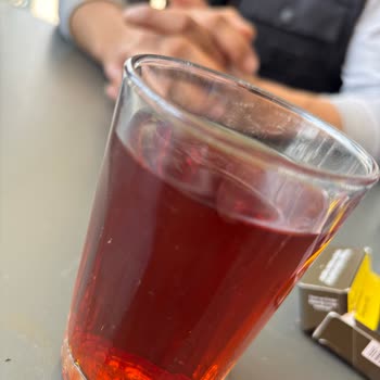 Köfteci Yusuf Gölbaşı Şubesinde Temiz Olmayan Bardaklar Hijyen Endişesi Yarattı