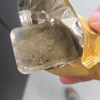 Akasya AVM Şekerci Cafer Erol’da Bozuk Kestane Şekeri İçin İade Talebi