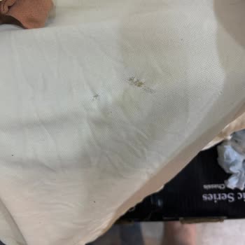 Electrolux Çamaşır Makinesi Kıyafetleri Deliyor Ve Servis Çözüm Sunmuyor