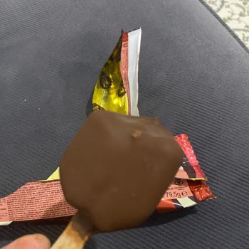 Magnum Double Çikolata Dondurması Yarım Çıktı: Hijyen Ve Kalite Sorunu