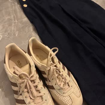 Satın Aldığım Kot Pantolonun Boyası Ayakkabımı Boyadı