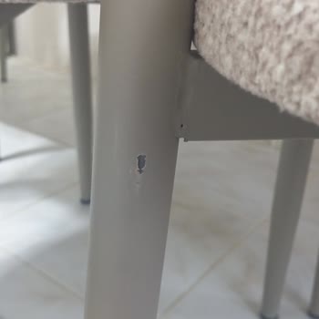 Defolu Masa Sandalye Takımı İçin Mağaza Çözüm Sunmuyor