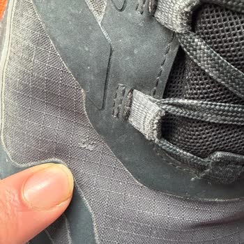 Van AVM In Street Mağazasındaki Spor Ayakkabının Erken Aşırı Yıpranması Ve Değişim Talebi