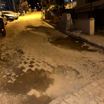 Beşiktaş'ta İnşaatın Gecikmesi Ve Sürekli Toz, Gürültü, Hasar Sorunları