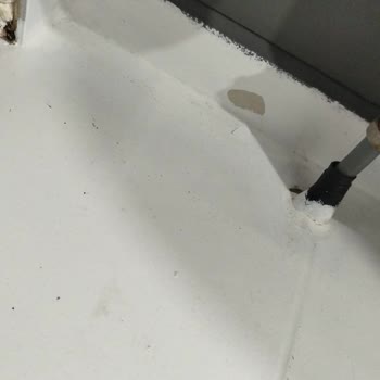 Vivaldi Sıvı Cam Boyasının Kısa Sürede Soyulması Ve Yeniden Uygulama Talebi