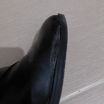 Ayakkabının Kısa Sürede Patlaması Ve İade Reddi