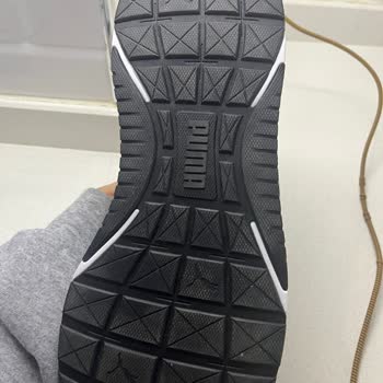 Kirli Ayakkabı Sıfır Ürün Sözüyle Gönderildi, Güvenim Sarsıldı