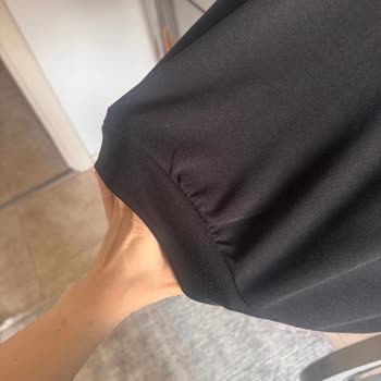 Defolu Pantolon Ve Tekrarlayan Kargo Sorunu Nedeniyle Yarı İade Talebi