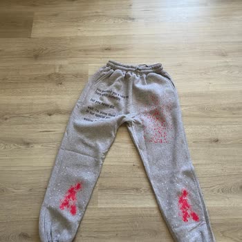 Görsellerle Uyuşmayan Defolu Eşofman Ve Yanıtsız İade Süreci