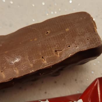 Tadelle King Çikolatalarında Bayat Ve Sert Kalite Şikayeti