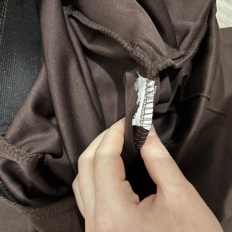 Defolu Ve Yanıltıcı Ürün Gönderimi, İlgisiz Müşteri Hizmeti Ve Geciken İade