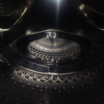 Arçelik'ten İkinci Çamaşır Makinesinde Sürekli Çalışma Sesi Ve Kaza Hasarı