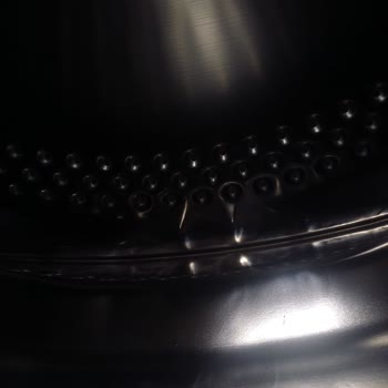 Arçelik'ten İkinci Çamaşır Makinesinde Sürekli Çalışma Sesi Ve Kaza Hasarı