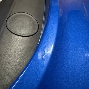 Ön Tampon Çatlağı Ve Eksik Aksesuarlar İçin İndirim Ve Tam Teslim Talebi