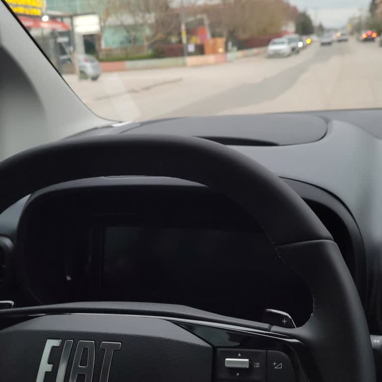 Ekran Kararması Ve Araçta Güvenlik Tehlikesi: Fiat Doblo Mağduriyeti