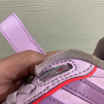 Çocuk Ayakkabısının Cırt Bağlantıları 2 Ayda Bozuldu Mağaza Kullanıcı Hatası İddia Ediyor