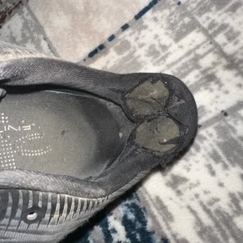 UA Infinite Pro Modelinde Tekrarlayan Topuk Yastıklama Aşınması Ve Yetersiz Müşteri Hizmeti