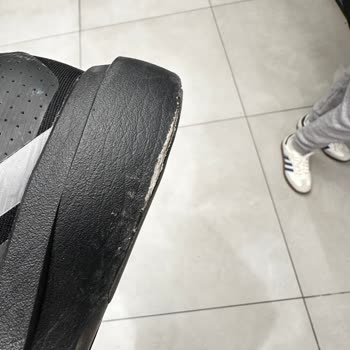 Adidas Mağazasında Aldığım Ayakkabının Hızlı Açılması Ve İade Talebi