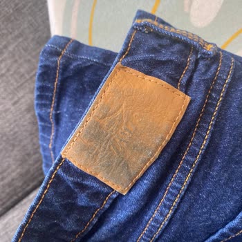 İlk Yıkamada Renk Lekesi Ve Deforme Olan Zara Pantolonu İade Süreci Zor