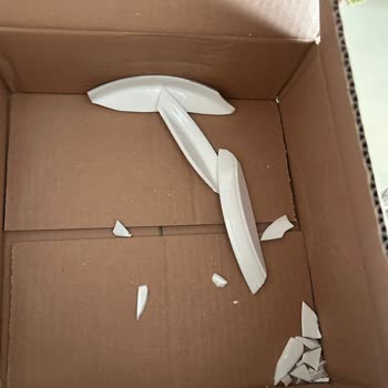 Kırık Tabaklar Ve Satıcıdan Cevapsızlık