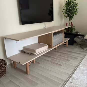 İstikbal Yenimahalle Şubesinde TV Ünitesinin Eksik Parçaları Ve Geciken Teslimatı