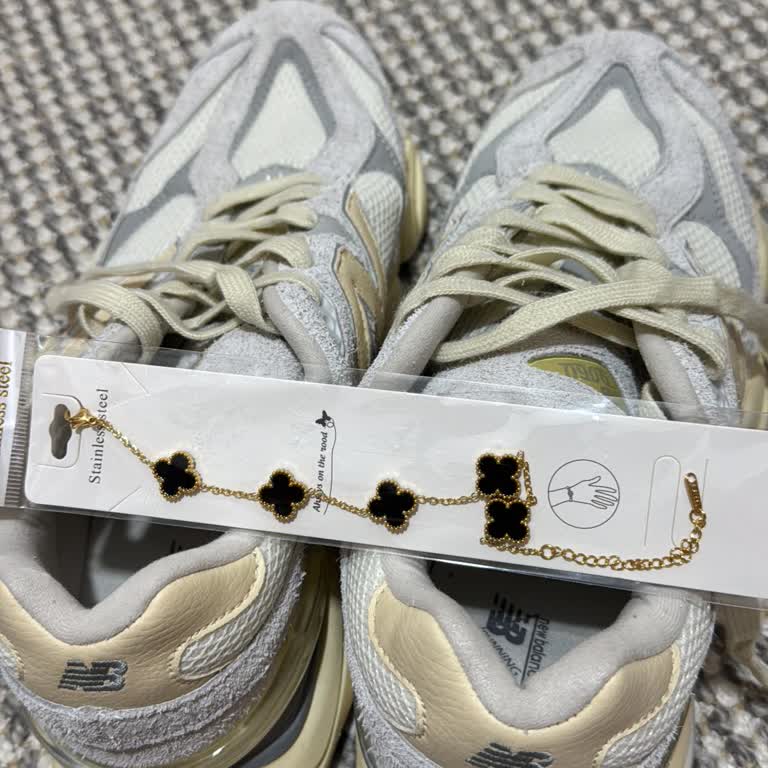 Sneaksnet'te Siparişler Yanlış Ve Hediyeler Gelmedi