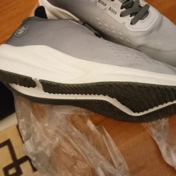 FLO Ayakkabısının Tabani İlk Gün Çıktı, Çocuğum Ağrı Çekti