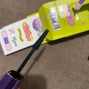 İki Defa Boş Ve Kuru Mascara Gönderildi