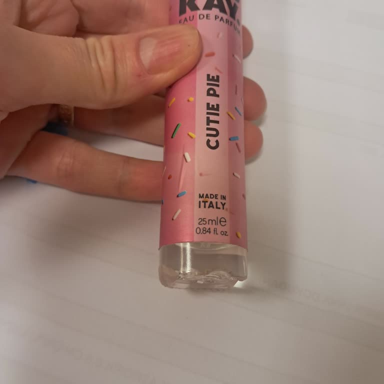 Kırılan Parfüm İçin Müşteriden Ücret Talep Edilmesi