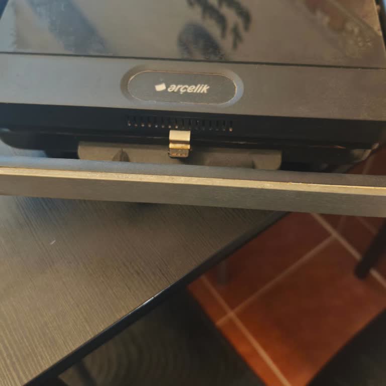 Arçelik K2369 Tost Makinesinin Izgara Parçası Temin Edilemiyor Güven Sarsıldı